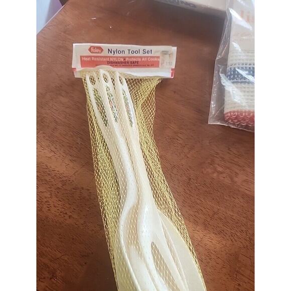 Foley Nylon Kitchen set NOS Spice of Life Pattern - Picture 1 of 10